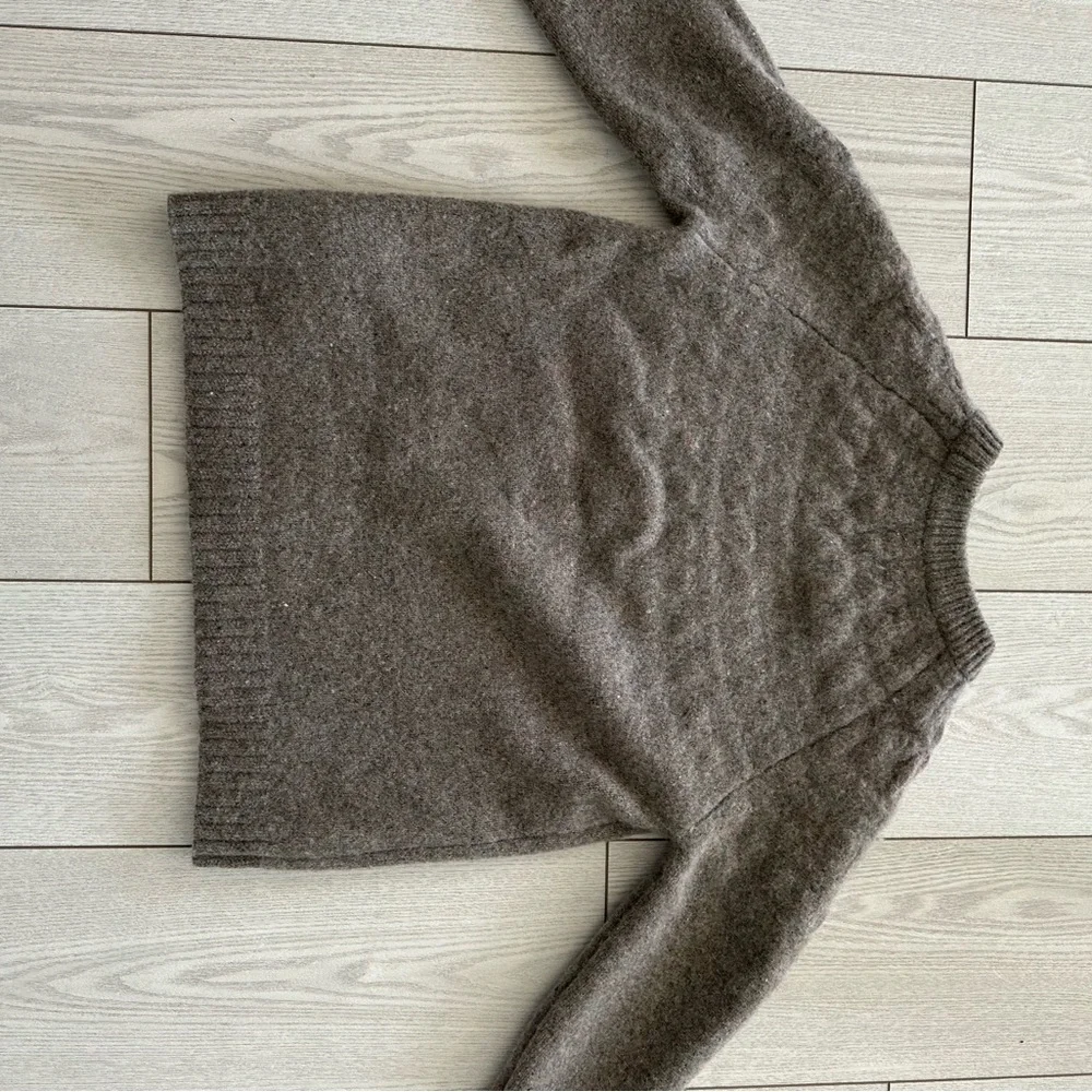 Cozy Gray Women's Sweater royal Robbins size Small 100% wool Sku001 - Picture 5 of 11